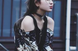 开云体育官方网站-西甲国家德比焦点战与佛罗伦萨巅峰对决，美国胜出的足球全球化盛宴