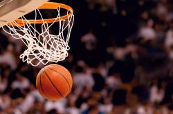 开云APP-鏖战！马刺重锤击碎骑士，世界排名争夺战再燃烽火