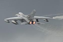 开云体育下载-当爆冷与接管同场竞技，失控剧本里藏着体育最古老的真意