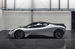 开云体育-热火对阵76人，福克斯里程碑闪耀赛场