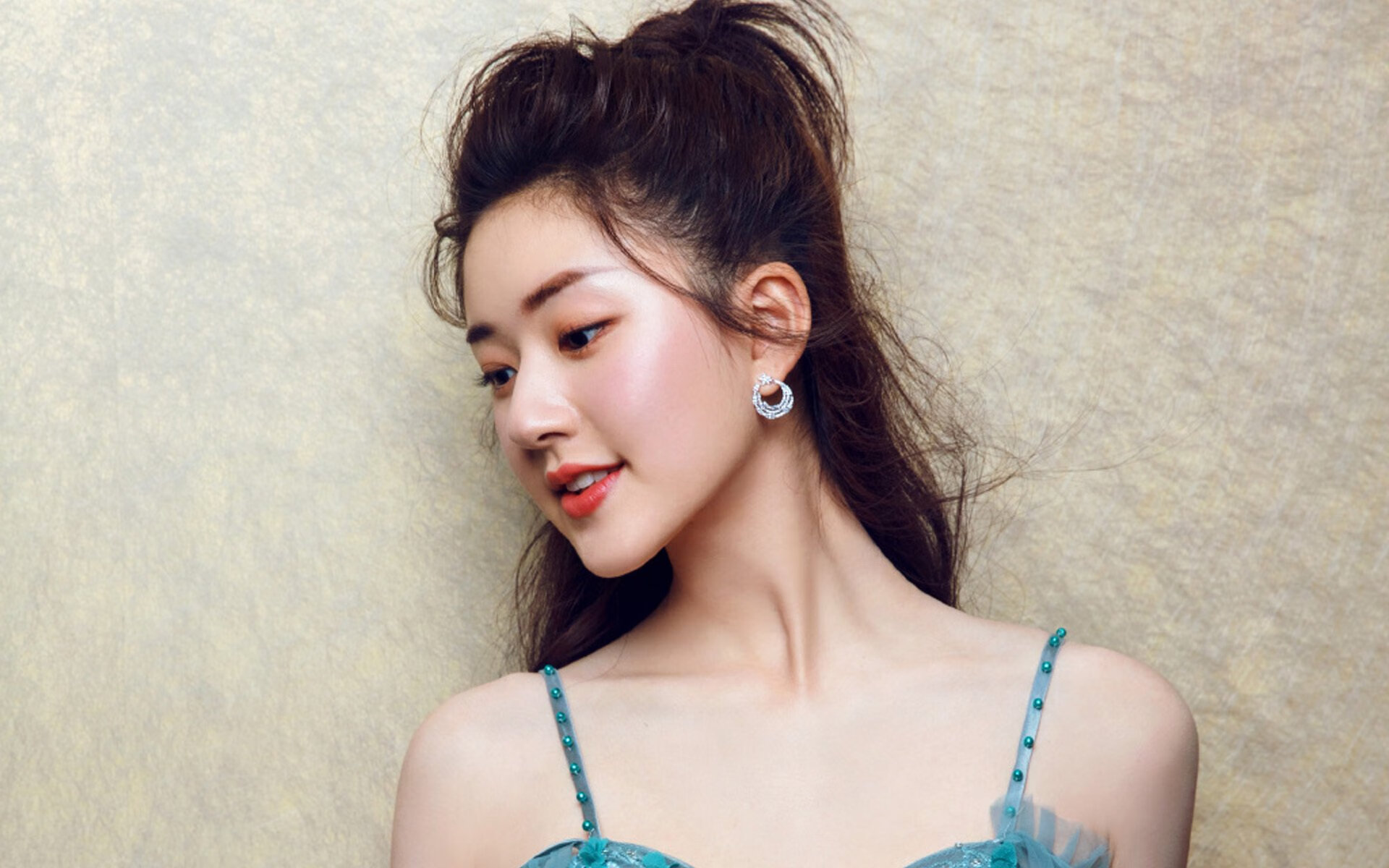 洪都拉斯对阵乌克兰，若日尼奥全程高能输出，演绎现代中场控制论