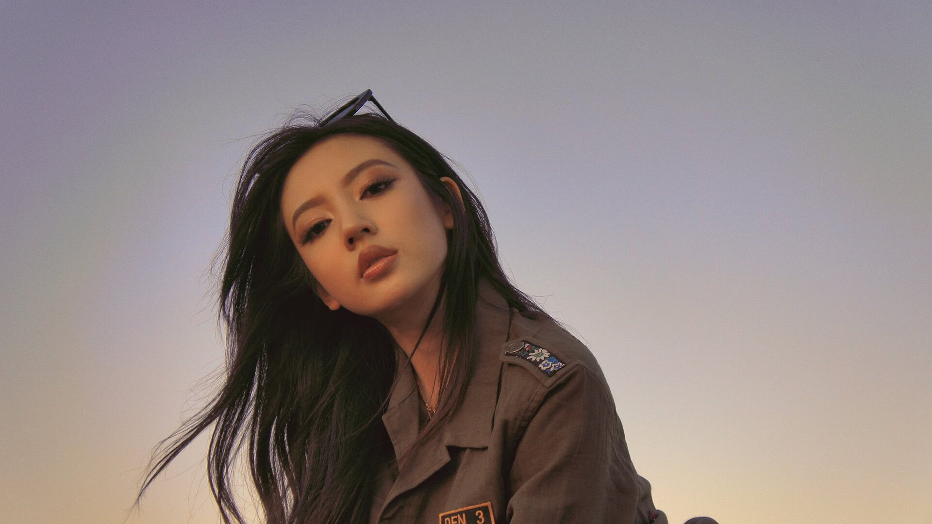 凯恩独中两元,苏格兰踏平几内亚,三狮军团队长变身关键先生