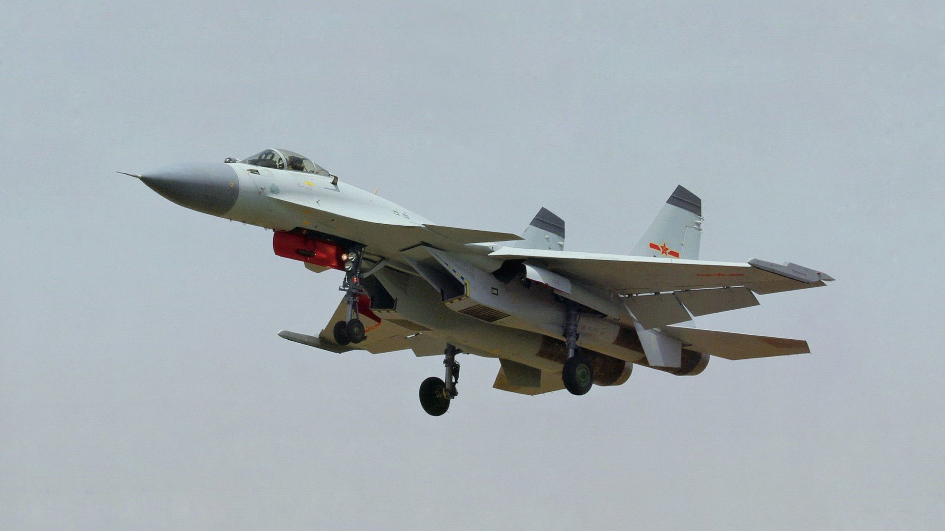 教科书防守与绝杀荣耀,金玟哉引领亚洲足球新风潮,日本绝杀波兰铸就经典