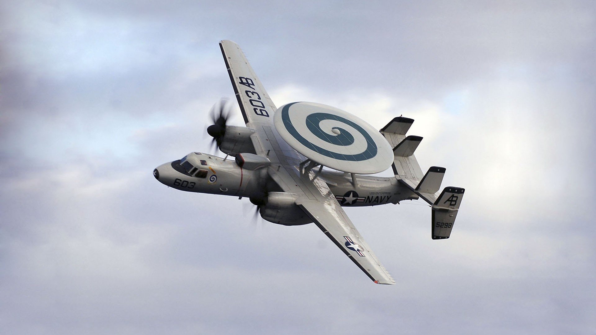 跨界交锋，马刺力克上海，西亚卡姆末节统治攻防